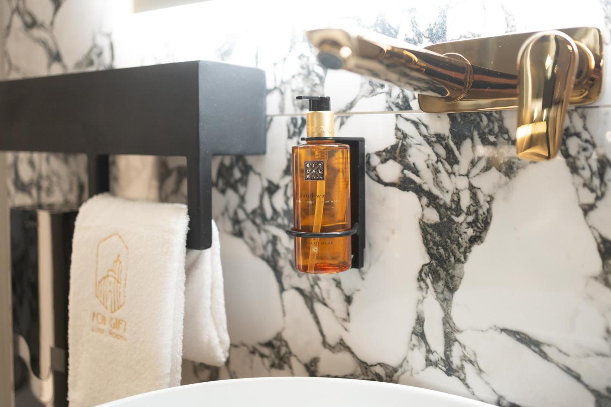 Luxury Rooms - For Gift Zara Esterno foto